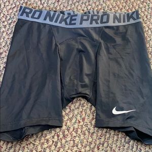 NIKE dri-fit compression size Medium